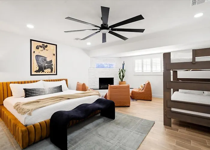 Holiday home Group-friendly 5br Pool Old Town *