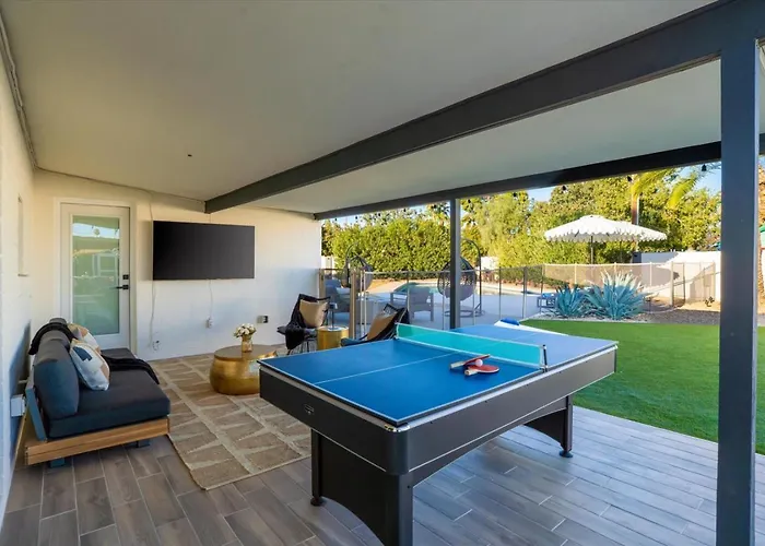 Group-friendly 5br Pool Old Town * Scottsdale