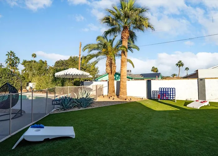 Group-friendly 5br Pool Old Town